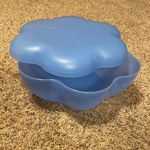 Tupperware chip bowl light blue color